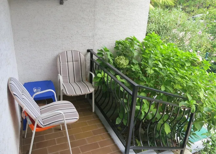 With A Parking Space Malinska, Krk - 19288 Apartamento Malinska