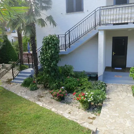 Apartament With A Parking Space Malinska, Krk - 19288 *
